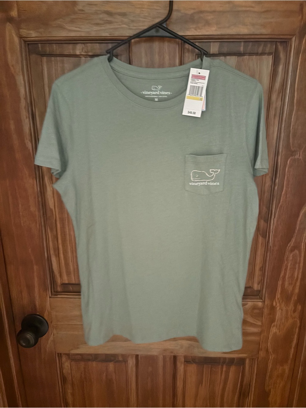 Vineyard Viines, dune grass Short Sleeve Pocket Tee